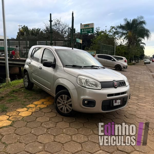 Fiat Uno Evo Attractive 1.0 Flex 2016 à venda na Edinho Veículos